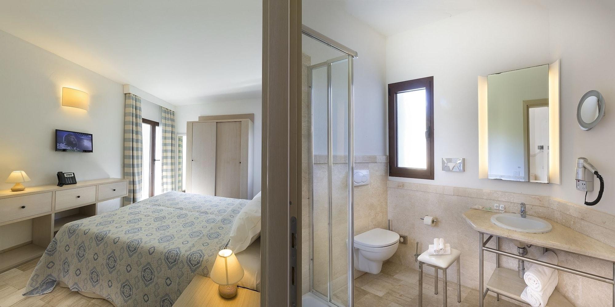 Grande Baia Resort & Spa San Teodoro  Exterior foto